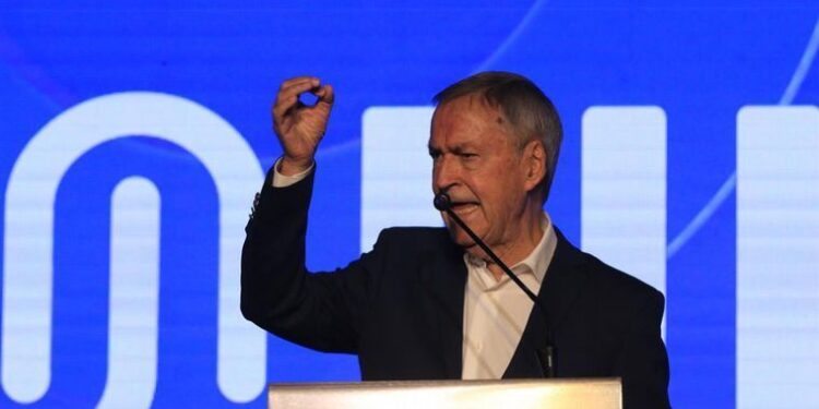 Schiaretti jura como diputado nacional y renuncia a cobrar la dieta