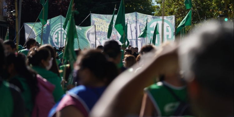 Paro de ATE: trabajadores se movilizan por los despidos, con ingreso a ministerios y organismos del Estado