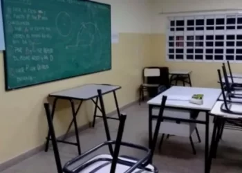 Docentes rechazaron la oferta del Gobierno de subir el salario a $650 mil