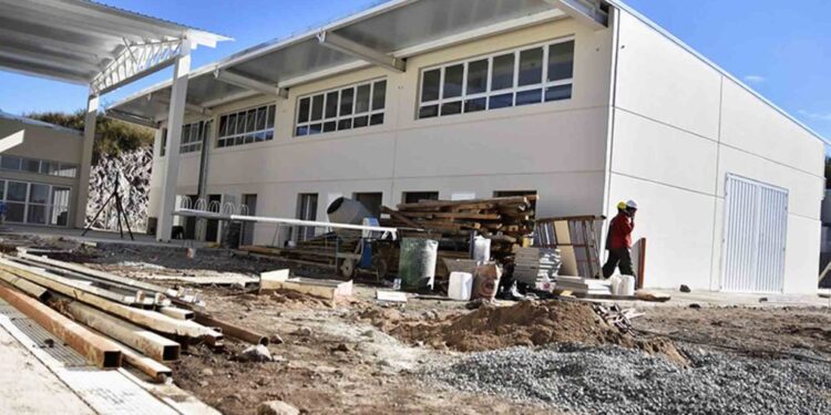 Construyen nuevas escuelas secundarias de oficios en las Sierras Chicas
