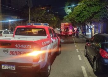 Incendio en barrio General Paz: Se requirió al 107 para dos personas