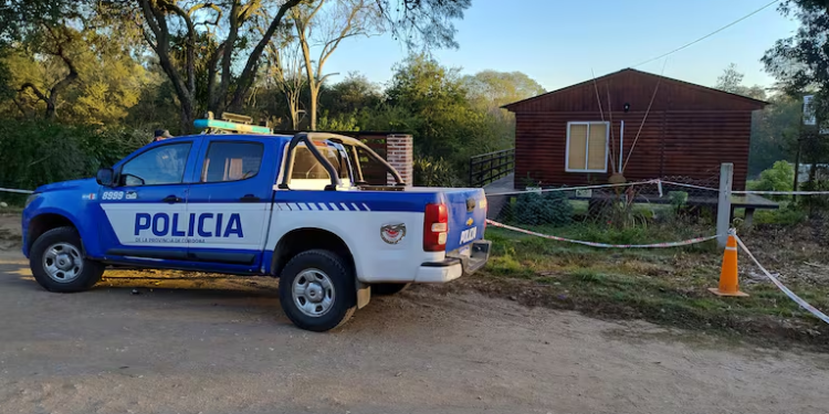 Hallaron el cuerpo de un hombre en Villa La Bolsa: investigan un presunto crimen