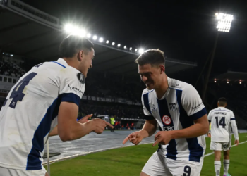 Talleres le ganó a Cobresal y se consolida como puntero en el grupo B