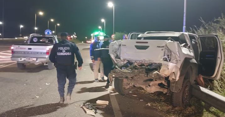 Un intendente cordobés sufrió un impactante accidente en la ruta y está grave