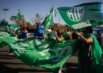 Buscan bloquear la llegada de Milei a Córdoba