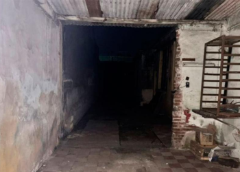 Un hombre murió carbonizado por el incendio de un taller en barrio Pueyrredón