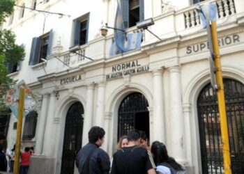 Un estudiante del colegio Garzón Agulla amenazó de muerte a una profesora