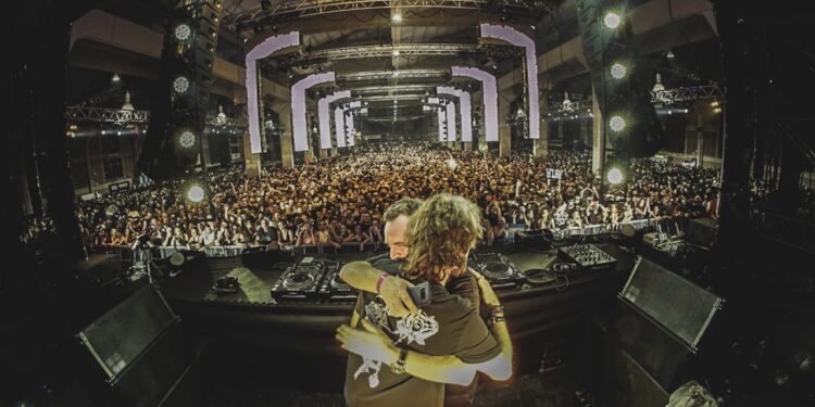 Fiesta electrónica en Córdoba deja a 29 personas intoxicadas y una mujer en estado crítico