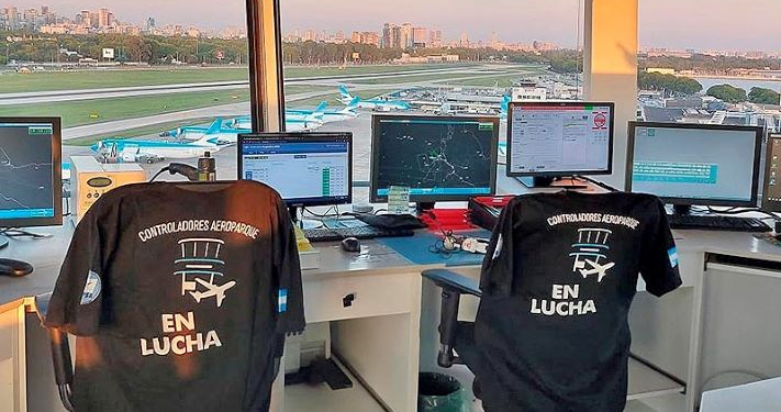 Controladores aéreos anunciaron 18 días de paro durante este mes
