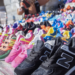 Aduana entrega cerca de ocho mil pares de zapatillas incautadas para donar