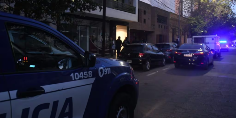 Femicidio en barrio General Paz: un hombre apuñaló a su pareja