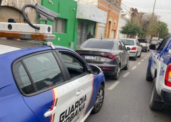 La Guardia Urbana detectó un auto con pedido de captura en San Vicente