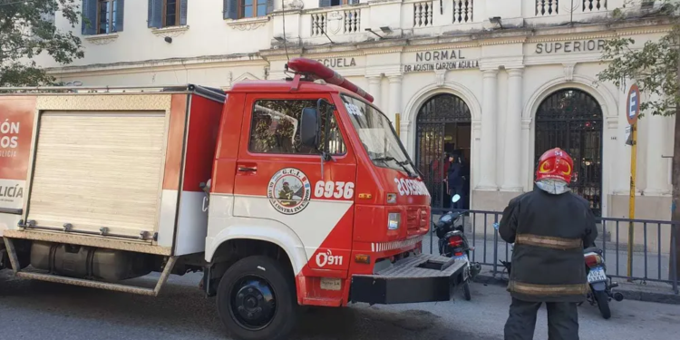 Fuga de gas en el colegio Garzón Agulla: cinco estudiantes intoxicados