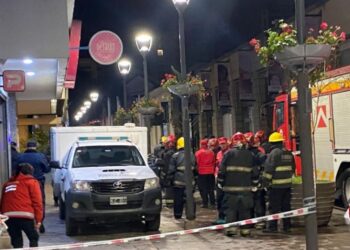 Incendio fatal en un edificio del centro de la capital