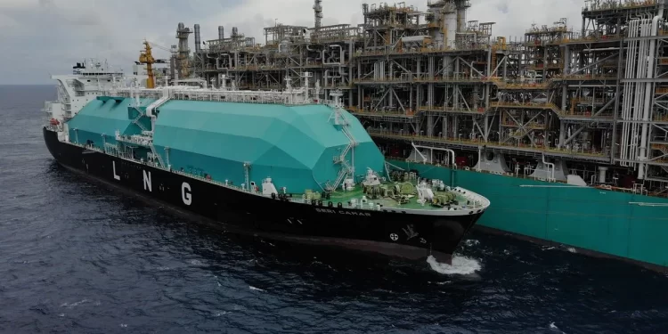 YPF construirá una planta de GNL en Río Negro, junto a Petronas