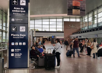 Asambleas de ATE en aeropuertos: alertan por posibles demoras en los vuelos