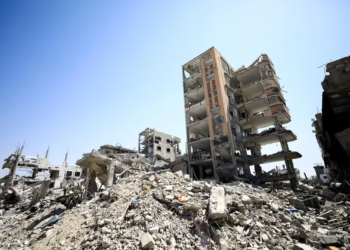 Israel lanzó folletos sobre la ciudad de Gaza, pidiendo a los palestinos que abandonen la zona