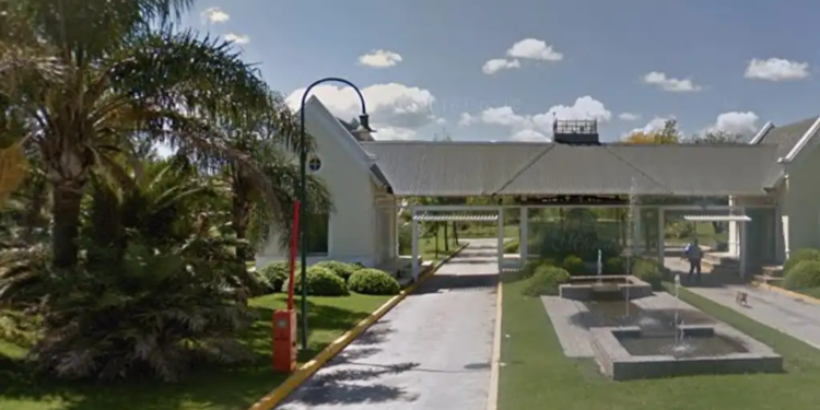 Robaron más de $74 millones a un empresario en el country Las Marías