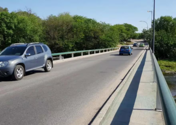 Corte total de tránsito sobre el puente del Chateau