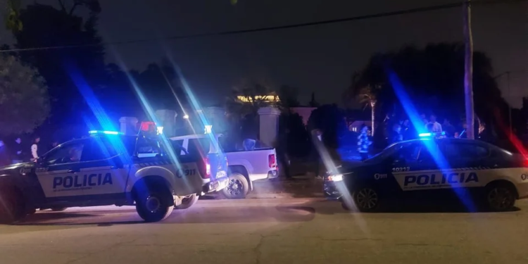 Un hombre amenazó con incendiar su vivienda luego de atrincherarse