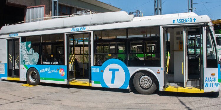 Se suman 20 nuevos colectivos al transporte de Córdoba