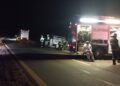 Un camión volcó en la ruta 36 y dejó como saldo un muerto