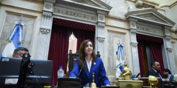 Villarruel cruzó a Santilli tras el pedido de renuncia: "Respete el voto popular"