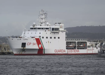 Naufragio del velero de lujo en Italia: continúa la búsqueda de los seis desaparecidos