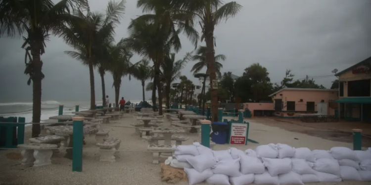 El huracán Debby afecta a Florida y otras zonas de Estados Unidos