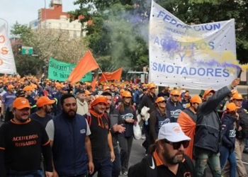 Dictan conciliación obligatoria para levantar el paro de aceiteros