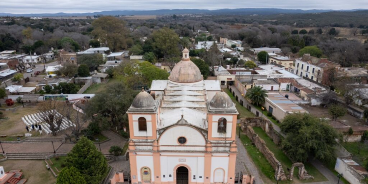 Cuál es el pueblo cordobés elegido como el más lindo del mundo