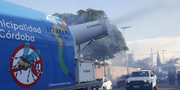 Continúan los operativos contra el dengue en Córdoba
