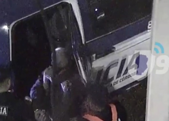 Detuvieron a un hombre que tenía pedido de captura y circulaba como pasajero de un taxi