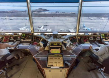 Controladores aéreos lanzaron un cronograma de paros para septiembre