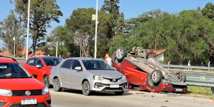 Dos choques por alcance ocasionaron demoras en Circunvalación
