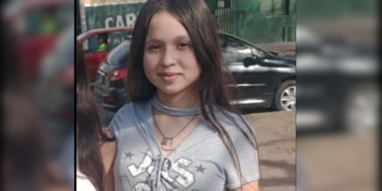 Piden colaboración para encontrar a una adolescente desaparecida en barrio Palmar
