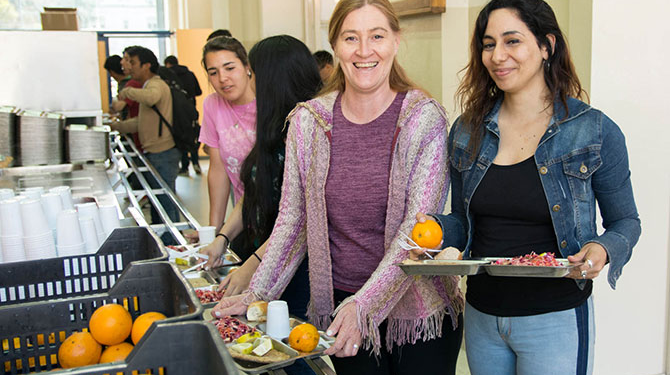 Inauguró un anexo del comedor universitario