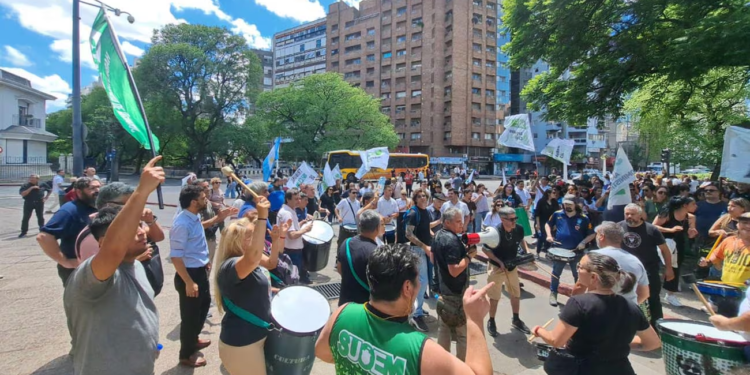 Protestas y cortes de estatales provinciales y municipales en Córdoba