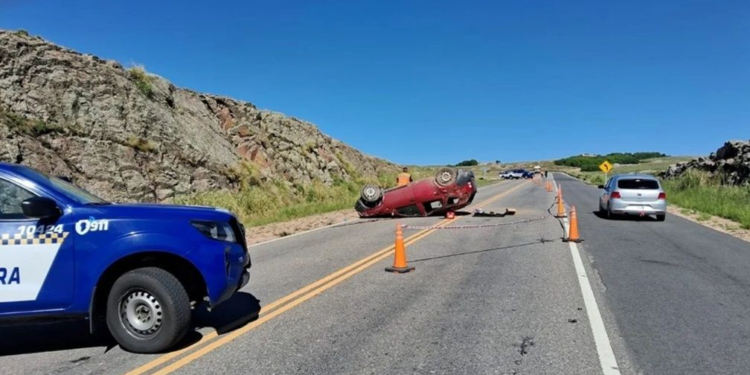 Una mujer murió tras volcar su automóvil en el Camino de las Altas Cumbres