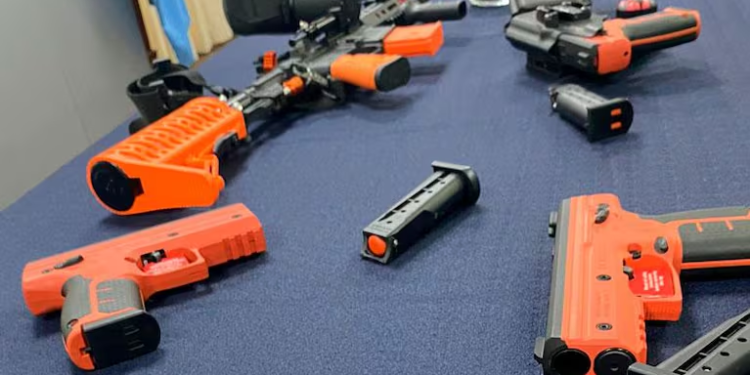 Armas no letales: guardias de seguridad comenzarán a portarlas en Córdoba