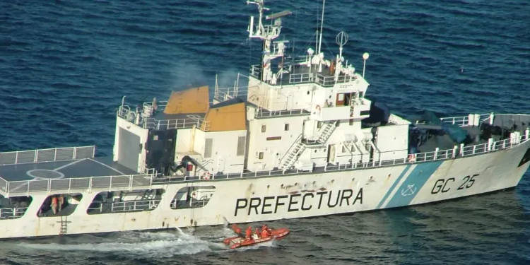 Encontraron muerto a un hombre en un buque de la Prefectura