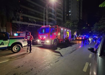Un incendio se desató en un edificio de barrio Nueva Córdoba