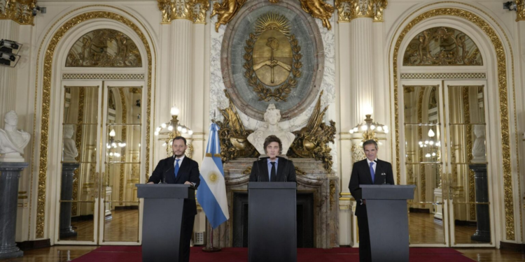 Milei anunció un 'Plan Nuclear Argentino'