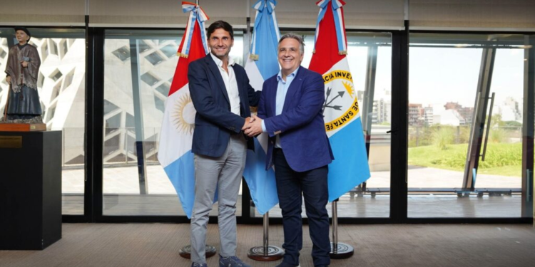Llaryora recibió al gobernador de Santa Fe, Maximiliano Pullaro