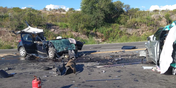 Choque fatal en las Altas Cumbres dejó 4 muertos y heridos