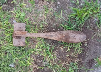 Realizaban una excavación para instalar una pileta y hallaron un explosivo