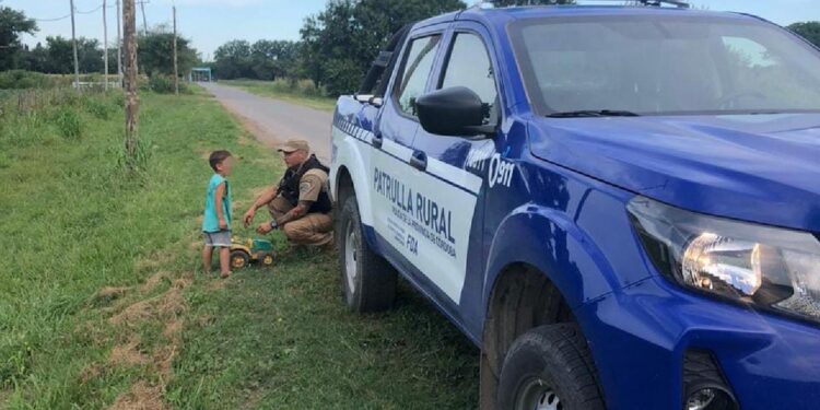 Encontraron a un niño deambulando solo en las calles de Córdoba
