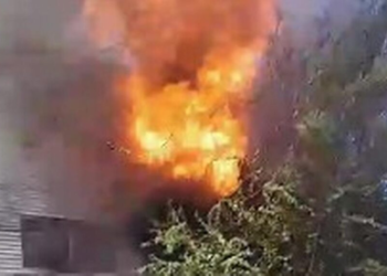 Una mujer y un joven fallecieron en el incendio trágico de la pensión en Córdoba