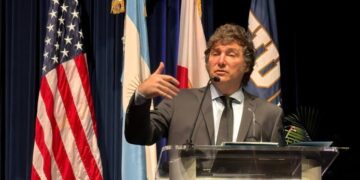 Milei viajó rumbo a Estados Unidos con una agenda centrada en inversiones