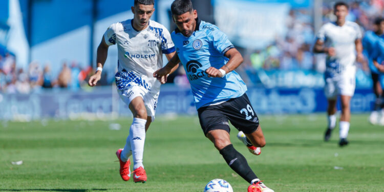 Belgrano y Talleres igualaron 1 a 1 en el "Gigante" de Alberdi